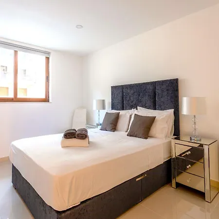 Bnbnova - Seafront 2br 2ba With Terrace 公寓 Saint Julian's