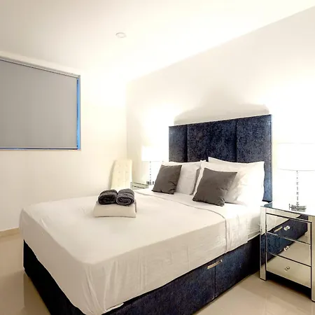 Bnbnova - Seafront 2br 2ba With Terrace