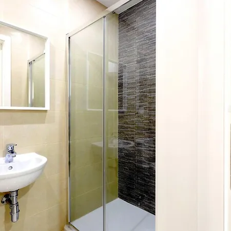 Bnbnova - Seafront 2br 2ba With Terrace *